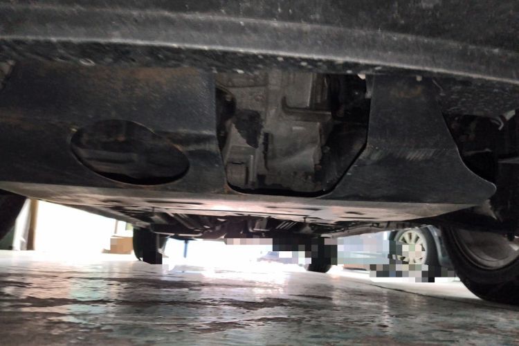Used Dodge Journey 2013 2.4L Two-Wheel Drive Luxury Version Chassis Front