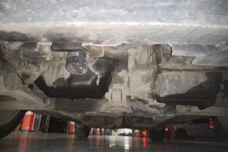 Used Dodge Journey 2013 2.4L Two-Wheel Drive Luxury Version Chassis Front
