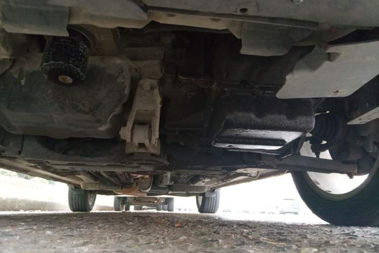 Used Dodge Journey 2013 2.4L Two-Wheel Drive Luxury Version Chassis Front