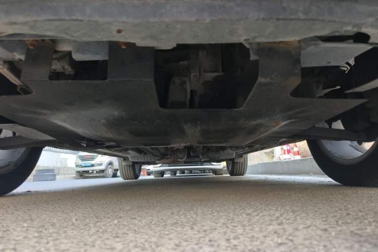 Used Dodge Journey 2013 2.4L Two-Wheel Drive Luxury Version Chassis Front