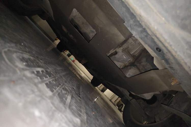 Used Dodge Journey 2013 2.4L Two-Wheel Drive Luxury Version Chassis Front
