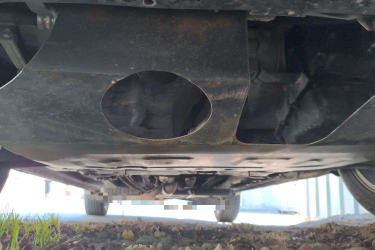 Used Dodge Journey 2013 2.4L Two-Wheel Drive Luxury Version Chassis Front