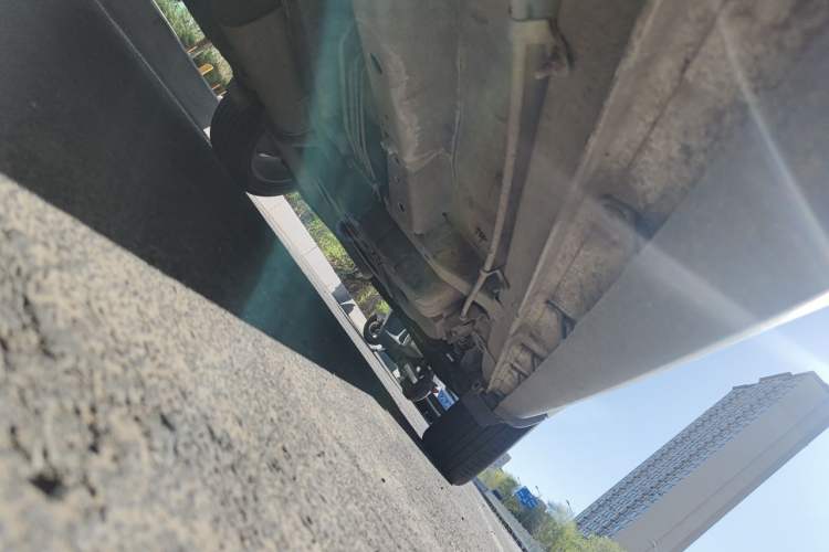 Used Dodge Journey 2013 2.4L Two-Wheel Drive Luxury Version Chassis Front Left