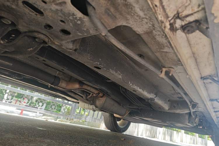 Used Dodge Journey 2013 2.4L Two-Wheel Drive Luxury Version Chassis Front Left