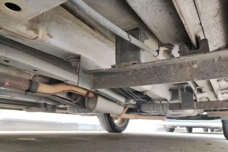 Used Dodge Journey 2013 2.4L Two-Wheel Drive Luxury Version Chassis Front Left