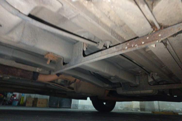 Used Dodge Journey 2013 2.4L Two-Wheel Drive Luxury Version Chassis Front Left