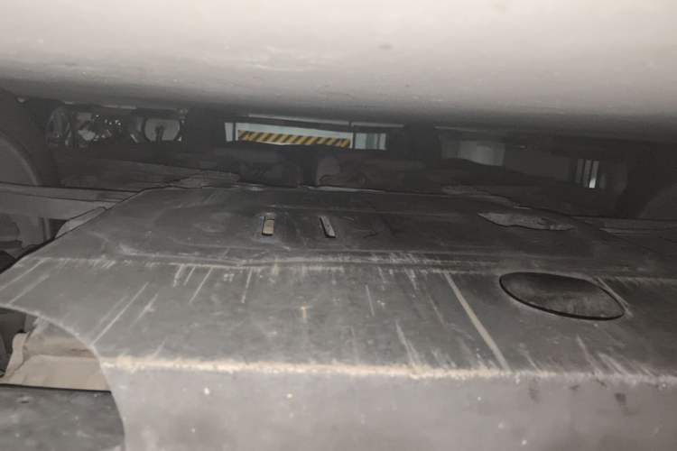 Used Dodge Journey 2013 2.4L Two-Wheel Drive Luxury Version Chassis Front