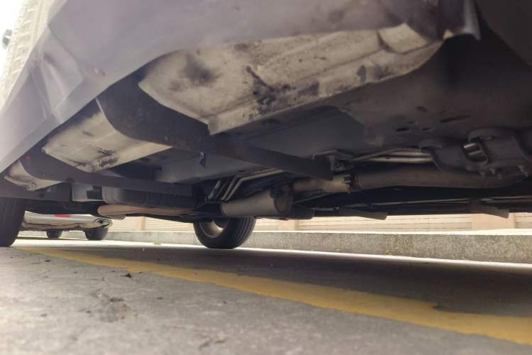 Used Dodge Journey 2013 2.4L Two-Wheel Drive Luxury Version Chassis Front Right