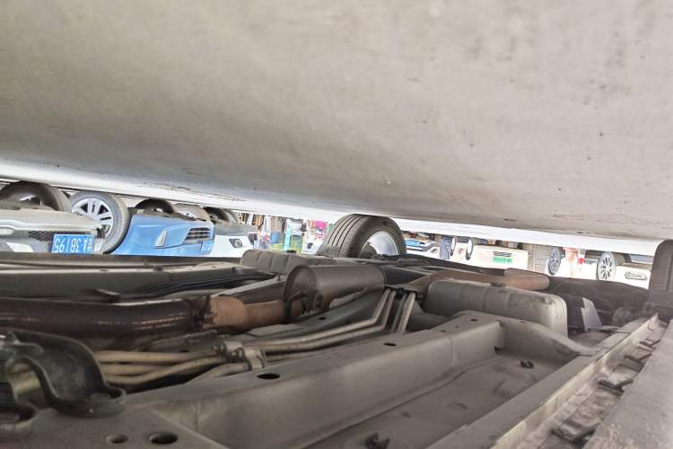 Used Dodge Journey 2013 2.4L Two-Wheel Drive Luxury Version Chassis Front Right