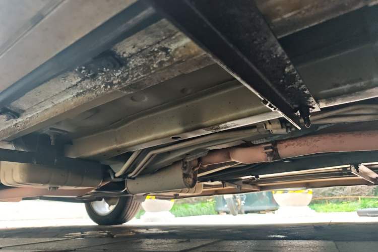 Used Dodge Journey 2013 2.4L Two-Wheel Drive Luxury Version Chassis Front Right