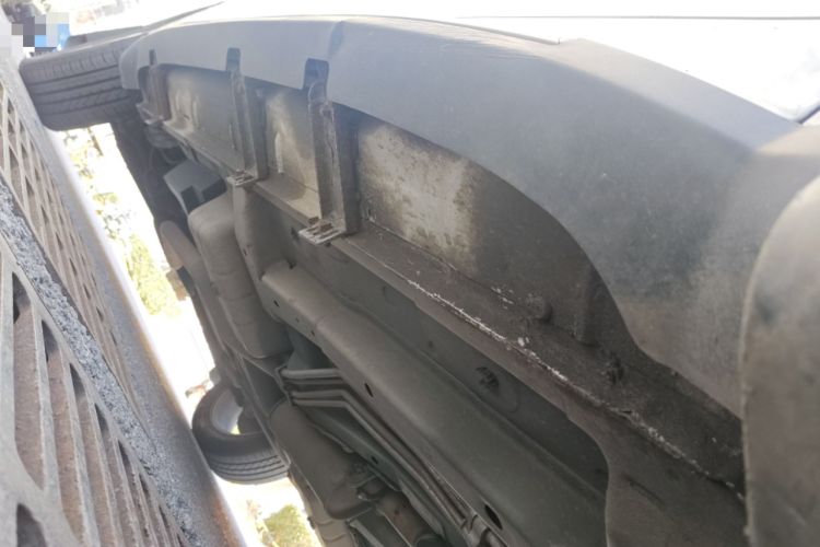 Used Dodge Journey 2013 2.4L Two-Wheel Drive Luxury Version Chassis Front Right