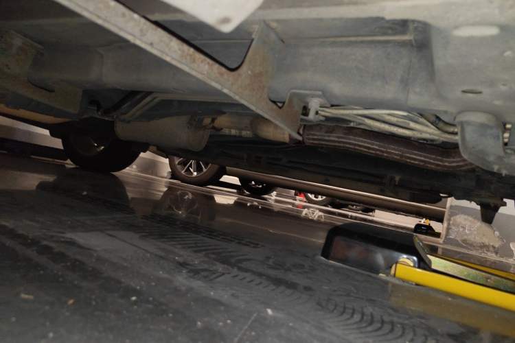 Used Dodge Journey 2013 2.4L Two-Wheel Drive Luxury Version Chassis Front Right