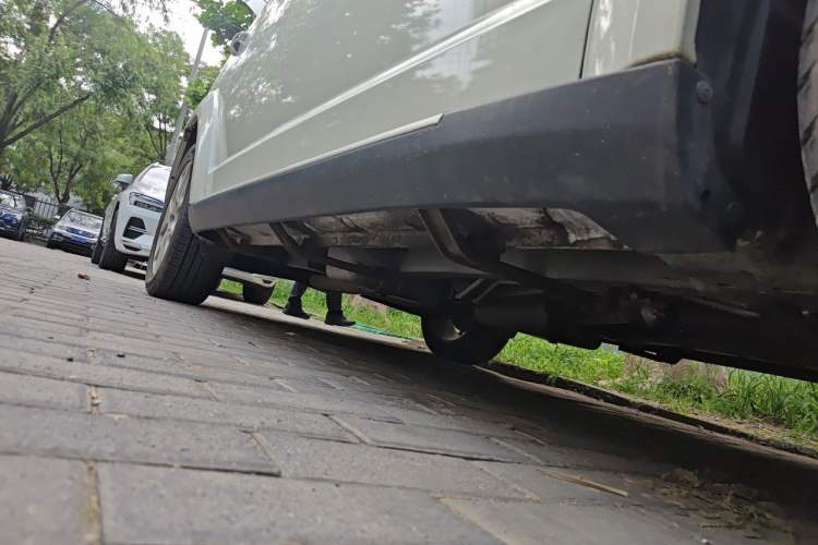 Used Dodge Journey 2013 2.4L Two-Wheel Drive Luxury Version Chassis Front Right