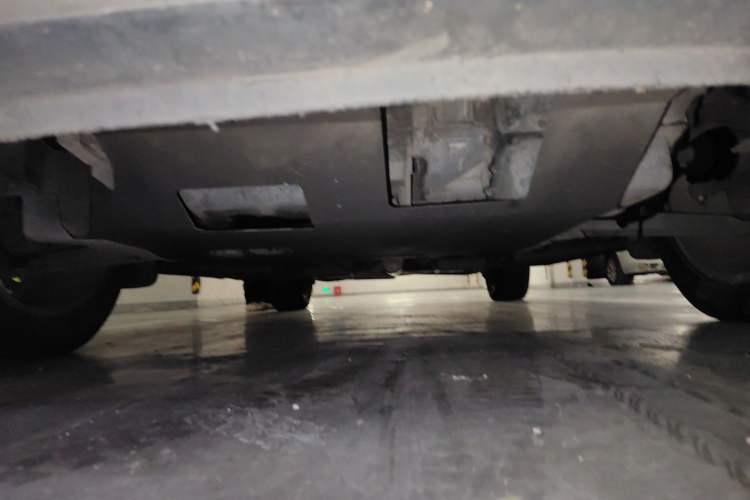 Used Dodge Journey 2013 2.4L Two-Wheel-Drive Smart Edition Chassis Front
