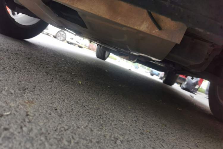 Used Dodge Journey 2013 2.4L Two-Wheel Drive Luxury Version Chassis Front