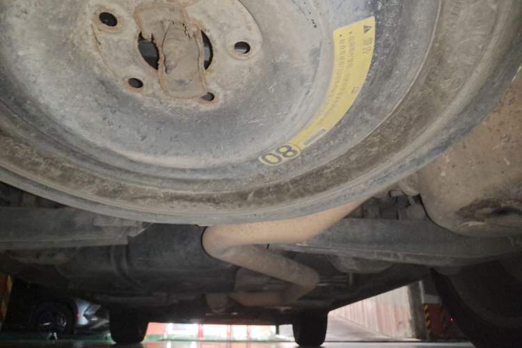 Used Dodge Journey 2013 2.4L Two-Wheel Drive Luxury Version Chassis Rear