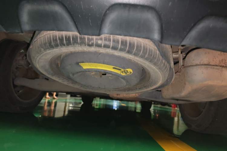 Used Dodge Journey 2013 2.4L Two-Wheel Drive Luxury Version Chassis Rear
