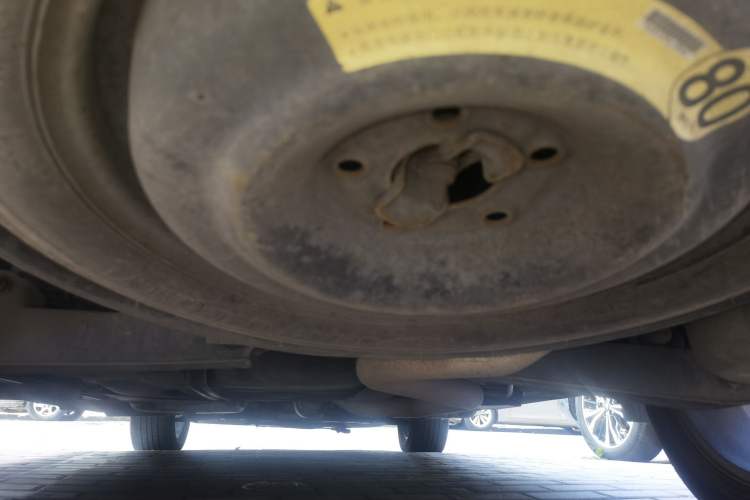 Used Dodge Journey 2013 2.4L Two-Wheel Drive Luxury Version Chassis Rear