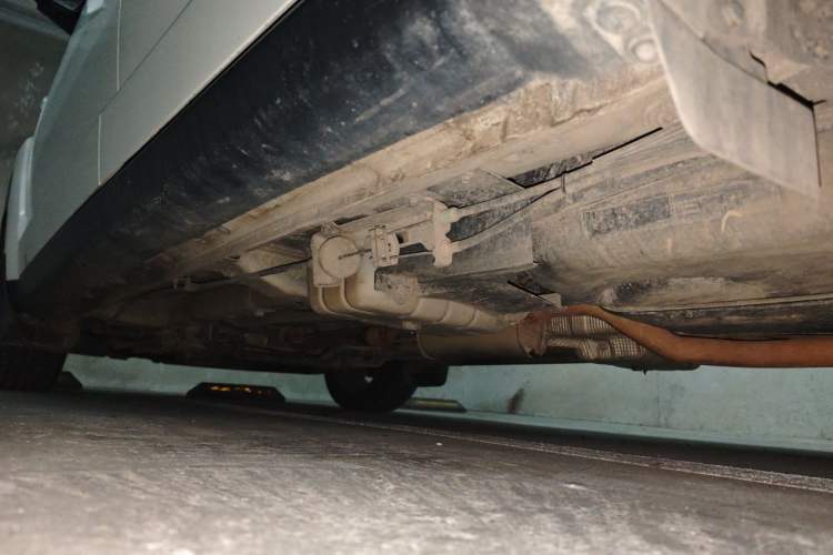 Used Dodge Journey 2013 2.4L Two-Wheel Drive Luxury Version Chassis Rear Left