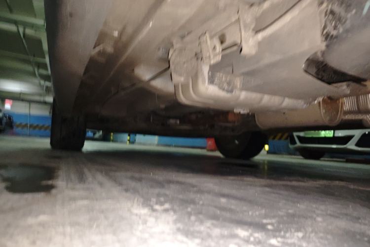 Used Dodge Journey 2013 2.4L Two-Wheel Drive Luxury Version Chassis Rear Left