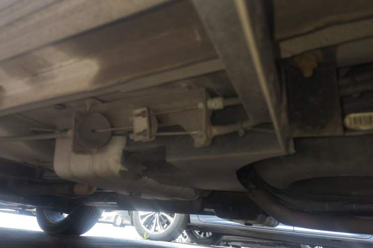 Used Dodge Journey 2013 2.4L Two-Wheel Drive Luxury Version Chassis Rear Left