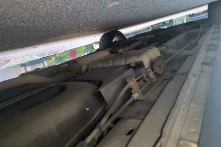 Used Dodge Journey 2013 2.4L Two-Wheel Drive Luxury Version Chassis Rear Left
