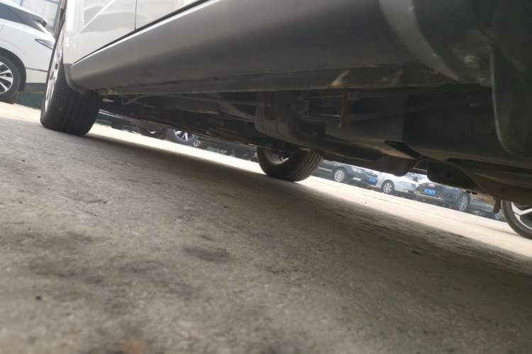 Used Dodge Journey 2013 2.4L Two-Wheel Drive Luxury Version Chassis Rear Left