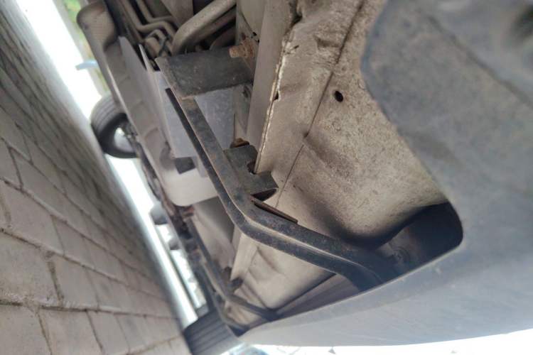 Used Dodge Journey 2013 2.4L Two-Wheel Drive Luxury Version Chassis Rear Right