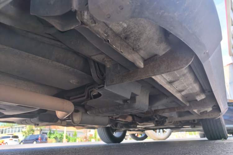 Used Dodge Journey 2013 2.4L Two-Wheel Drive Luxury Version Chassis Rear Right