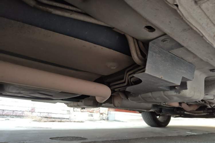 Used Dodge Journey 2013 2.4L Two-Wheel Drive Luxury Version Chassis Rear Right
