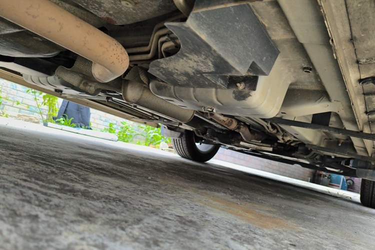 Used Dodge Journey 2013 2.4L Two-Wheel Drive Luxury Version Chassis Rear Right