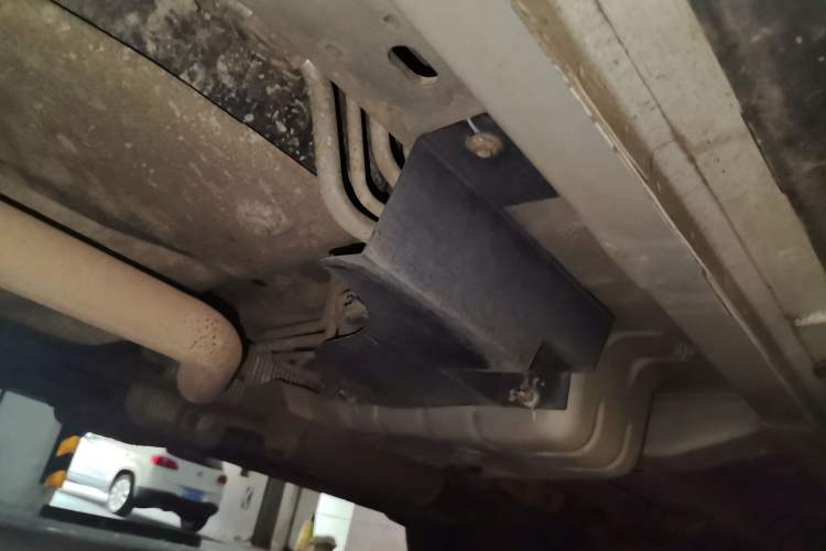 Used Dodge Journey 2013 2.4L Two-Wheel Drive Luxury Version Chassis Rear Right
