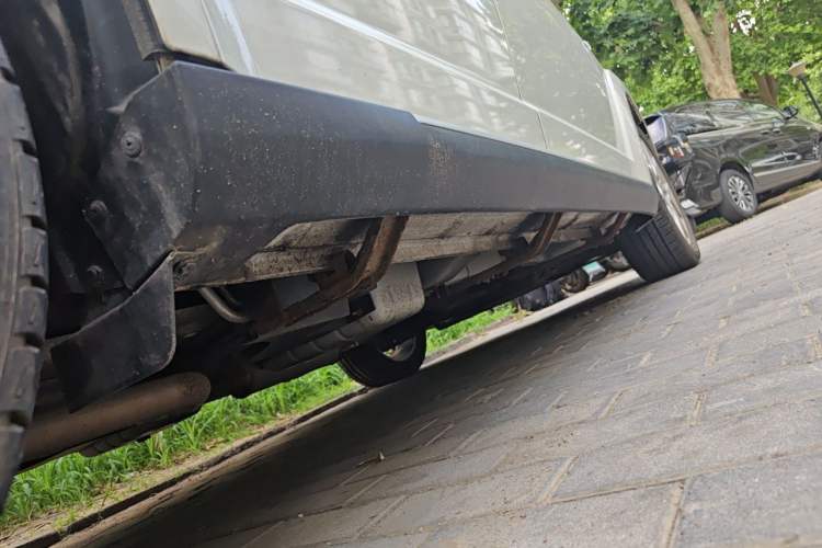 Used Dodge Journey 2013 2.4L Two-Wheel Drive Luxury Version Chassis Rear Right