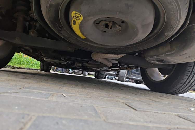 Used Dodge Journey 2013 2.4L Two-Wheel Drive Luxury Version Chassis Rear