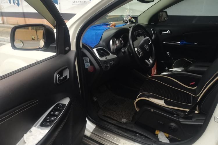 Used Dodge Journey 2013 2.4L Two-Wheel-Drive Smart Edition Driver Seat