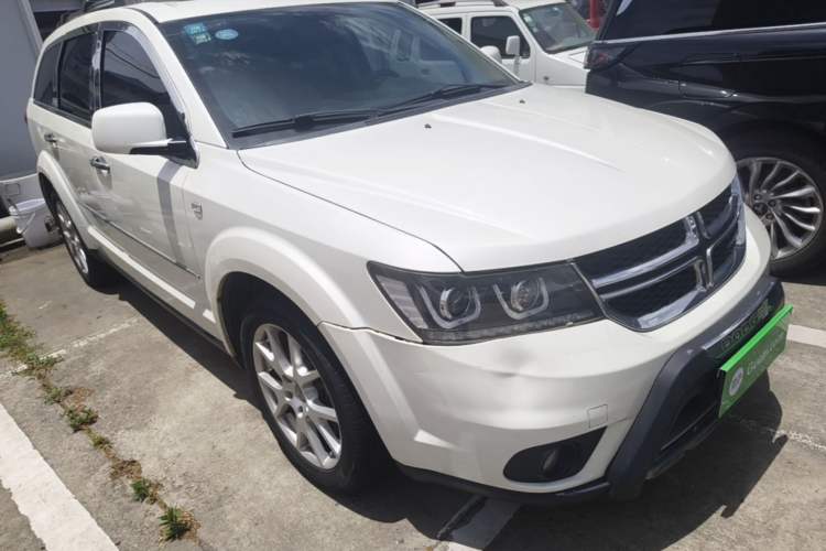 Used Dodge Journey 2013 2.4L Two-Wheel Drive Luxury Version Exterior 1