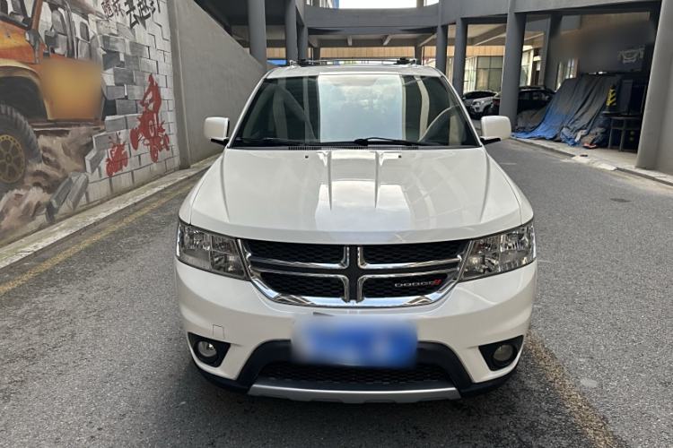 Used Dodge Journey 2013 2.4L Two-Wheel Drive Luxury Version Exterior 1