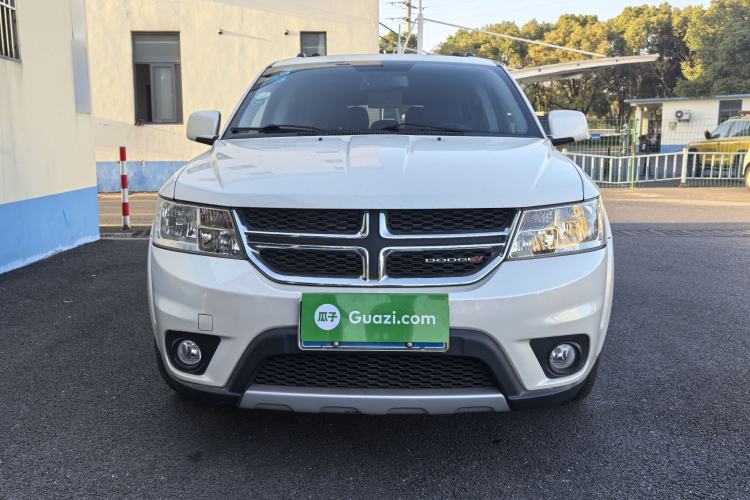 Used Dodge Journey 2013 2.4L Two-Wheel Drive Luxury Version Exterior 1
