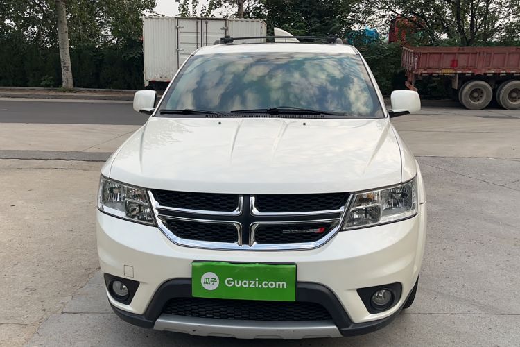 Used Dodge Journey 2013 2.4L Two-Wheel Drive Luxury Version Exterior 1