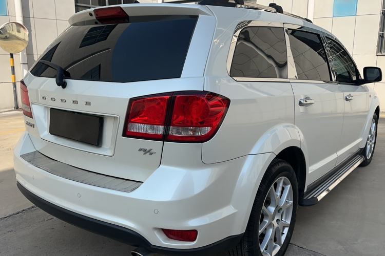 Used Dodge Journey 2013 2.4L Two-Wheel Drive Luxury Version Exterior 10