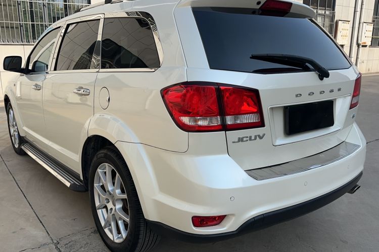 Used Dodge Journey 2013 2.4L Two-Wheel Drive Luxury Version Exterior 11