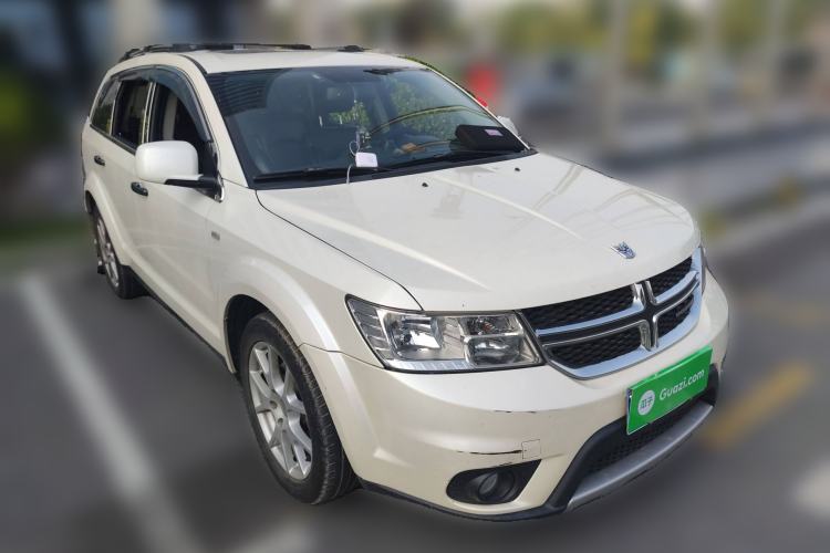 Used Dodge Journey 2013 2.4L Two-Wheel Drive Luxury Version Exterior 2