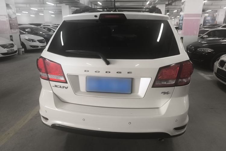 Used Dodge Journey 2013 2.4L Two-Wheel Drive Luxury Version Exterior 4