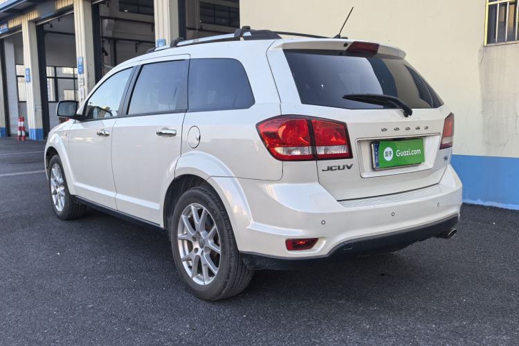 Used Dodge Journey 2013 2.4L Two-Wheel Drive Luxury Version Exterior 4