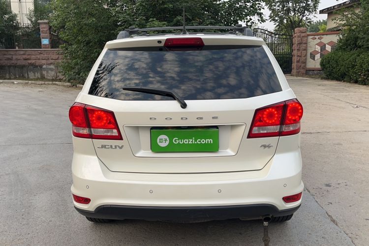 Used Dodge Journey 2013 2.4L Two-Wheel Drive Luxury Version Exterior 4