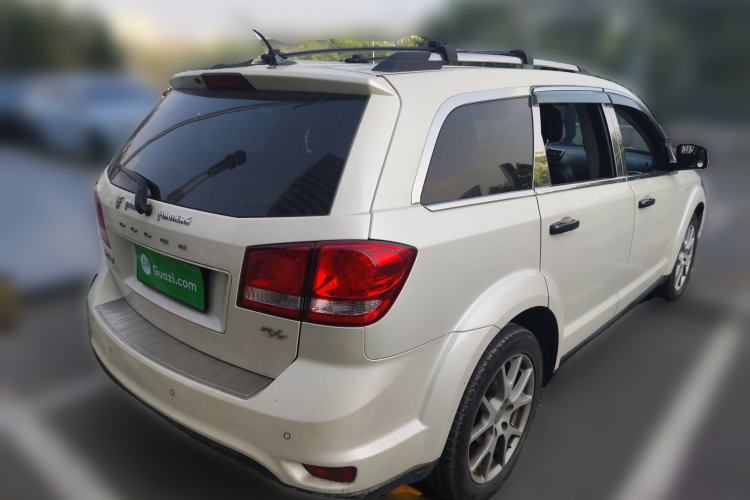 Used Dodge Journey 2013 2.4L Two-Wheel Drive Luxury Version Exterior 5