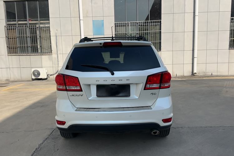 Used Dodge Journey 2013 2.4L Two-Wheel Drive Luxury Version Exterior 5