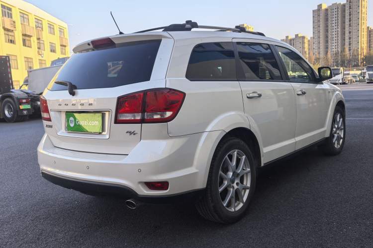 Used Dodge Journey 2013 2.4L Two-Wheel Drive Luxury Version Exterior 6