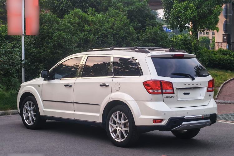 Used Dodge Journey 2013 2.4L Two-Wheel Drive Luxury Version Exterior 7