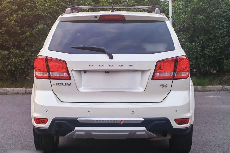 Used Dodge Journey 2013 2.4L Two-Wheel Drive Luxury Version Exterior 8